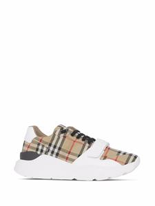 Burberry Sneakers met klittenband - Beige