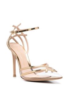 Gianvito Rossi Pumps met puntige neus - Goud