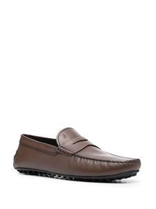 Tod's Loafers met logo reliëf - Bruin