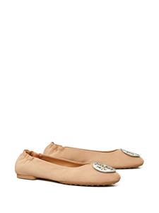 Tory Burch Claire ballerina's met logo - Beige