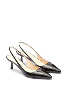 Prada Slingback pumps met logoplakkaat - Zwart