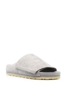 Fear Of God Suède slippers - Grijs