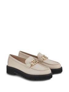 Ferragamo Loafers met Gancini plakkaat - Beige