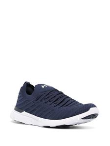 APL: ATHLETIC PROPULSION LABS TechLoom Wave logo-patch sneakers - Blauw