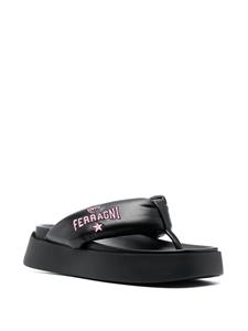 Chiara Ferragni Delta teenslippers met plateauzool - Zwart