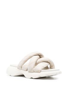 Moncler Slippers met gekruiste bandjes - Beige