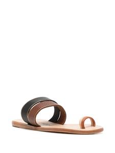 Pedro Garcia Priyana sandalen met teenring - Bruin