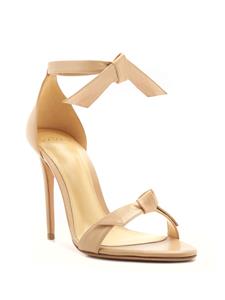 Alexandre Birman Clarita sandalen met geknoopt detail - Beige