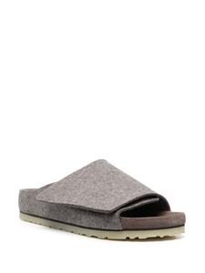 Birkenstock Slippers met enkelbandje - Grijs