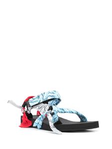 Arizona Love Trekky sandalen met bandanaprint - Blauw