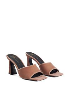 Giuseppe Zanotti Solhene fluwelen sandalen - BROWN
