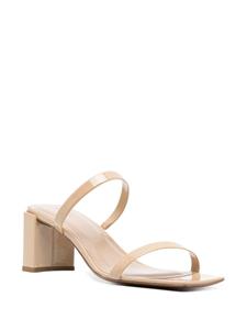 BY FAR Tanya Kraft gelakte sandalen - Beige