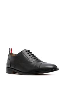 Thom Browne Veterschoenen met afwerking - Zwart