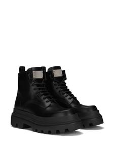 Dolce & Gabbana Enkellaarzen met logoplakkaat - 80999