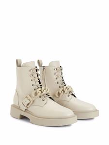 giuseppezanotti Giuseppe Zanotti Adric enkellaarzen met ketting afwerking - Wit
