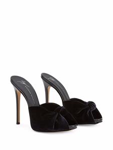 Giuseppe Zanotti Bridget fluwelen sandalen - Zwart