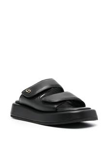 Casadei Ciabatta slippers met logoplakkaat - Zwart