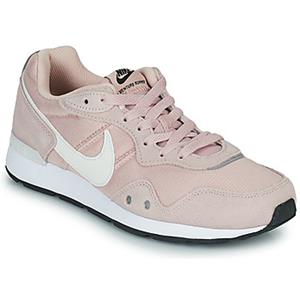 Nike Lage Sneakers   Venture Runner