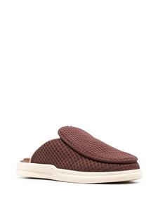 Lusso Esto waffle-knit sherpa slippers - Bruin