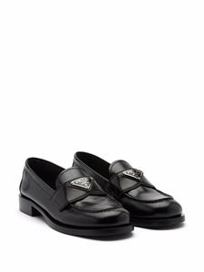 Prada Loafers met logo - Zwart