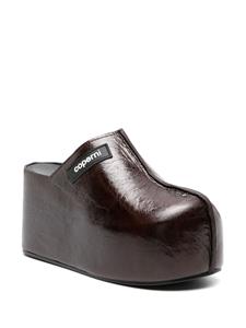 Coperni logo-patch leather clogs - Bruin