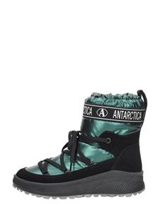 Antarctica  Snowboots