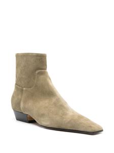 KHAITE Marfa 25mm suede ankle boots - Groen
