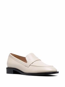 Stuart Weitzman Palmer Sleek loafers met ronde neus - Beige