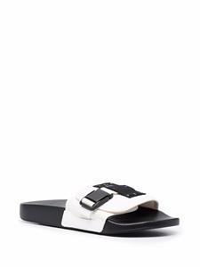 MCQ Slippers met logopatch - Zwart