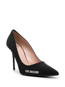 Love Moschino logo-print pointed-toe pumps - Zwart