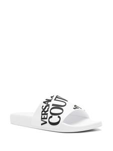 Versace Jeans Couture Slippers met geborduurd logo - Wit