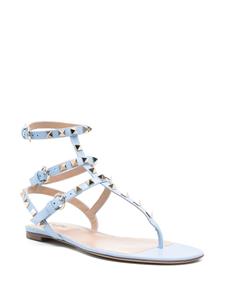 Valentino Garavani Rockstud flat leather sandals - Blauw