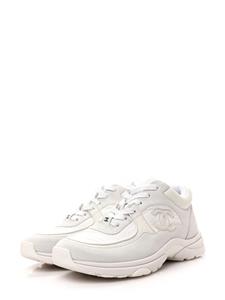 CHANEL Pre-Owned CC suede panelled sneakers - Wit