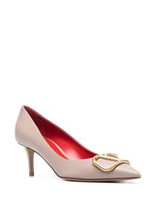 Valentino Garavani Pumps met logoplakkaat - Beige