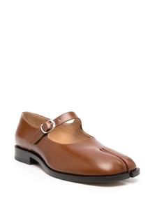 Maison Margiela Tabi Mary Jane leather pumps - Bruin