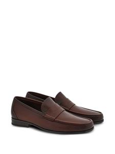 Ferragamo Leren loafers met logo-reliëf - Bruin