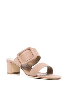 manoloblahnik Manolo Blahnik Sandalen met grote gesp - Beige