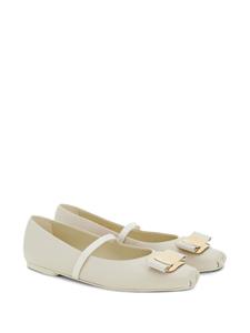 Ferragamo New Vara ballerina's met strik - Wit