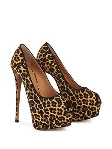 Giuseppe Zanotti Sharon pumps met luipaardprint - Beige