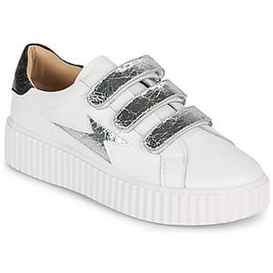 Vanessa Wu Lage Sneakers  BK2231AG