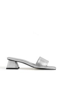 Urbanima Damen vegan Sandaletten Mit Absatz Agora Silber
