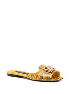 Dolce & Gabbana Slippers met logoplakkaat - Geel