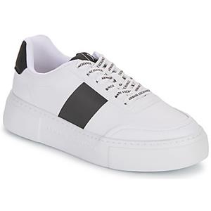 Armani Exchange Lage Sneakers  XDX134