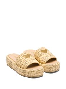 Prada Gehaakte sandalen met logoplakkaat - Beige