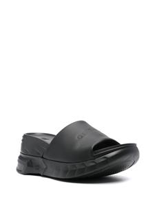 Givenchy Slippers met logo-reliëf - Zwart