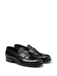 Prada Loafers met logoplakkaat - Zwart