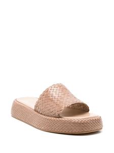 Sarah Chofakian Piaggi slippers met plateauzool - Bruin