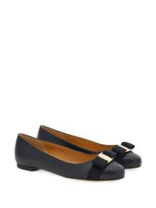 Ferragamo Varina leren ballerina's - Zwart