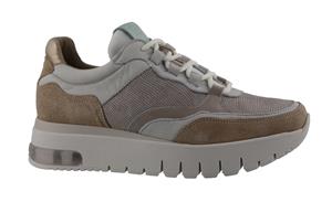 Aqa Sneakers