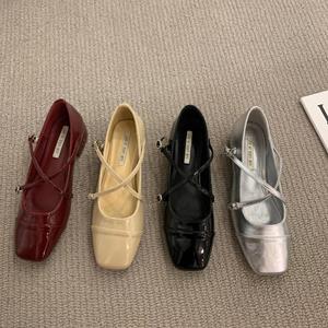 TOM TAN Goods Dames Loafers Mary Jane Schoenen Vierkante Neus Loafers Kruis Bandjes Gesp Lente Schoenen voor Dames 35 rood